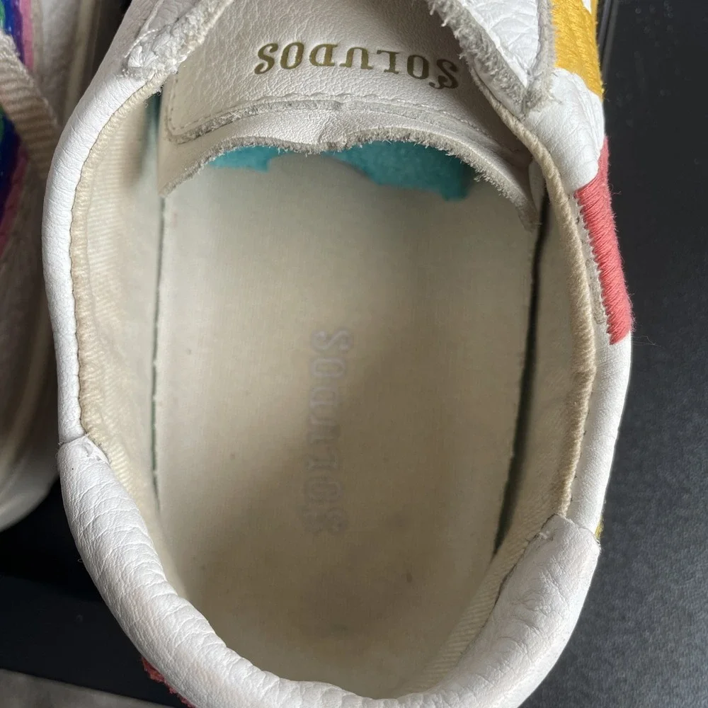 Soludos Ibiza Sz 7.5 White Leather Low Top Sneakers Rainbow Wave sun‎ Good Vibes